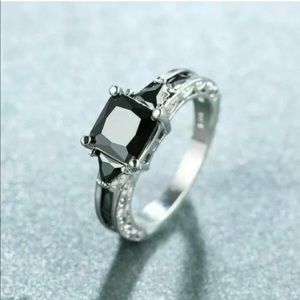 Elegant Silver Plated Ring Jewelry Black Sapphire